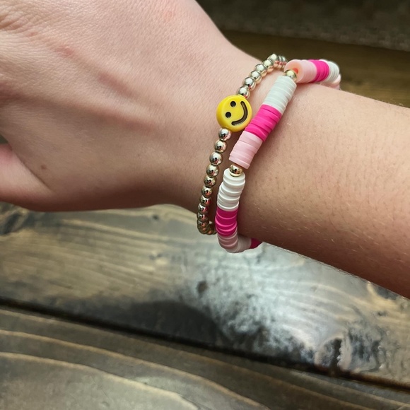 A Clay bracelet set - Picture 2 of 3